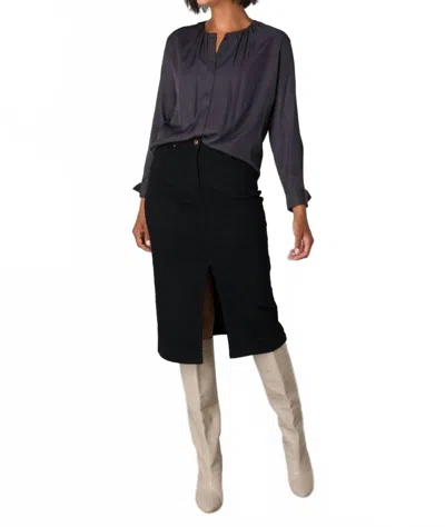 Yest Oekje Round Neck Blouse In Antra In Blue