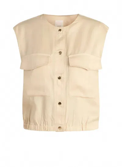 Yest Women's Monika Short Sleeved Button Up Top In Cream In White