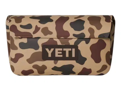 Pre-owned Yeti 1l Waterproof Gear Case In Wetlands Camo