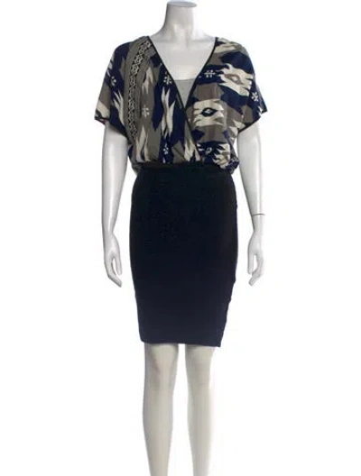 Pre-owned Yigal Azrouël Graphic Print Knee-length Dress In Black