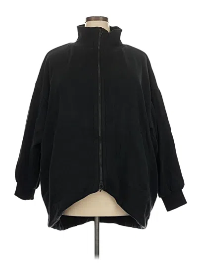 Pre-owned Yitty Coat In Black