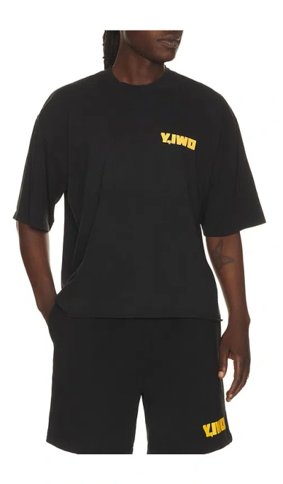 Y,iwo Hardwear Crop Tee In Black