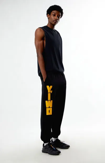 Y,iwo Men's Hardwear Sweatpants In Black