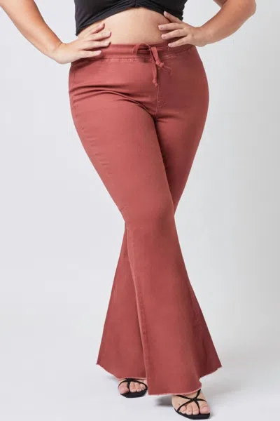 Ymi Chloe Pull On Fray Flare Jeans - Plus In Redwood In Brown