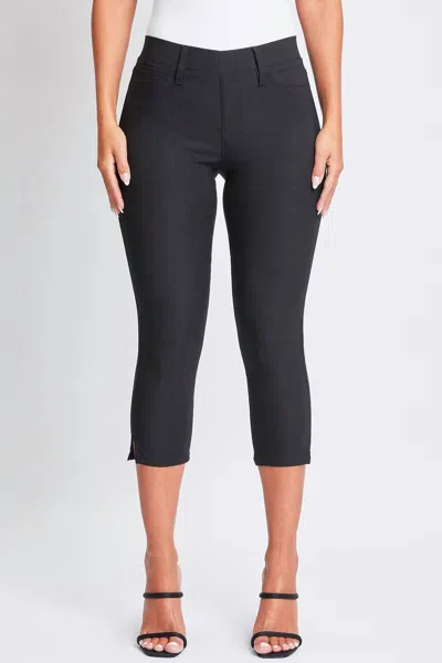 Ymi Hyperstretch Pull On Capri In Black