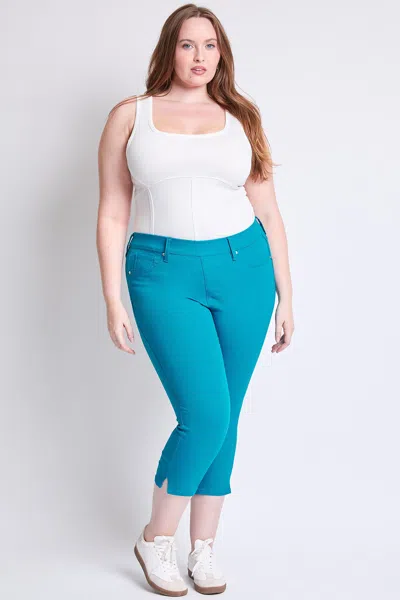 Ymi Women's Plus Hyperstretch Capri In Blue