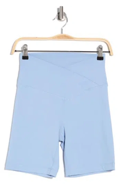 Yogalicious Denim Rib Crossover Front V Wb In Blue