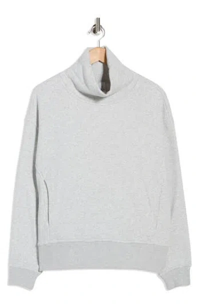 Yogalicious London Edge Silicon Fleece Sweatshirt In Gray