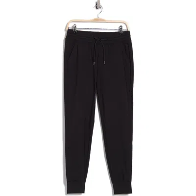 Yogalicious Polarlux Maya Illusion Fleece Joggers In Black