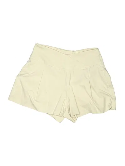 Pre-owned Yogalicious Shorts In Ivory