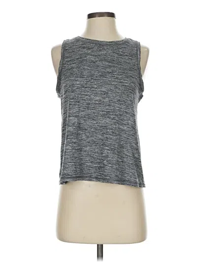 Pre-owned Yogalicious Sleeveless T-shirt In Gray