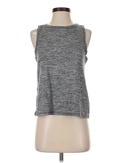 Pre-owned Yogalicious Sleeveless T-shirt In Gray