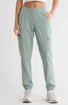 Yogalicious Trekki Commuter Outdoor Pants In Green
