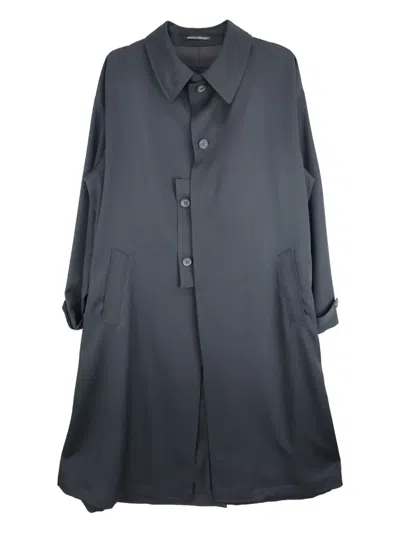 Yohji Yamamoto Button-fastening Point-collar Coat In Black