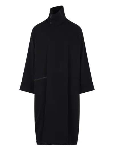 Yohji Yamamoto Buttoned Coat In Black