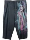 Yohji Yamamoto Graphic-print Pleated Tapered Trousers In Black