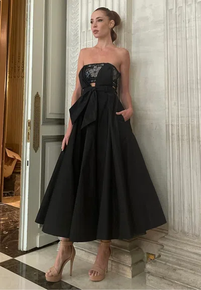 Yolancris Strapless Pleated Midi Dress In Black