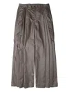 Yoshiokubo Weite Hose Mit Bundfalten In Brown