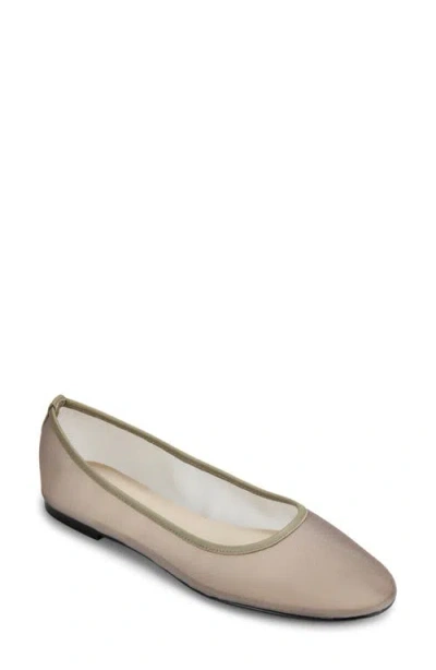 Yosi Samra Sadie Flat In Neutral
