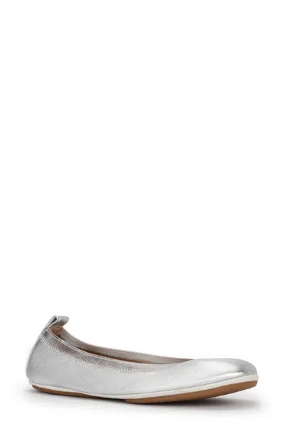 Yosi Samra Samara Foldable Ballet Flat In Silver