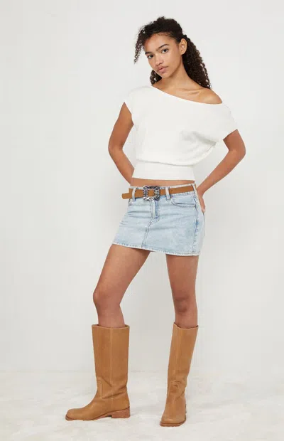 Your Favorite Women's Eva Short Sleeve Sweater T-shirt In White