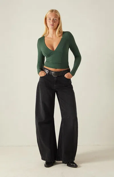 Your Favorite Women's Gianna Plunge V-neck Long Sleeve Top In Green
