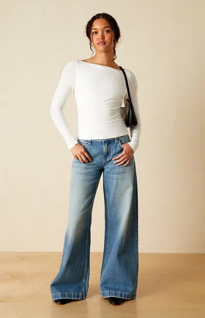 Your Favorite Women's Shaina Long Sleeve Boat Neck Top In White