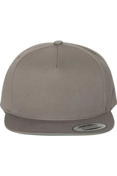 Yp Classics Flat Bill Cap In Black
