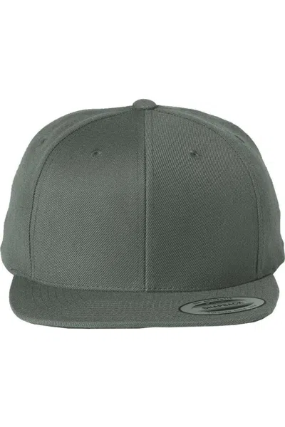 Yp Classics Flat Bill Snapback Cap In Grey