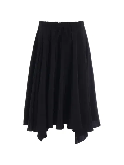 Y's Asymmetric-hem Flared Midi Skirt In Black