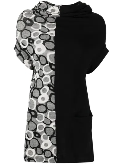 Y's Contrast-panel Abstract-print Top In Black