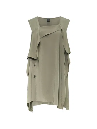 Y's Flared Sleeveless Top In Green