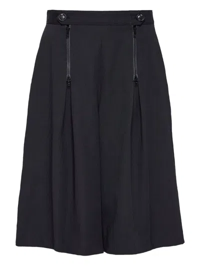 Y's Pleated Zip-detail Shorts In Black