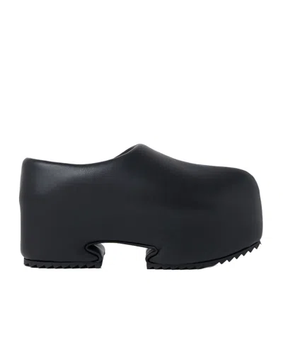 Yumeyume Thick-soled Muller Shoes In Black