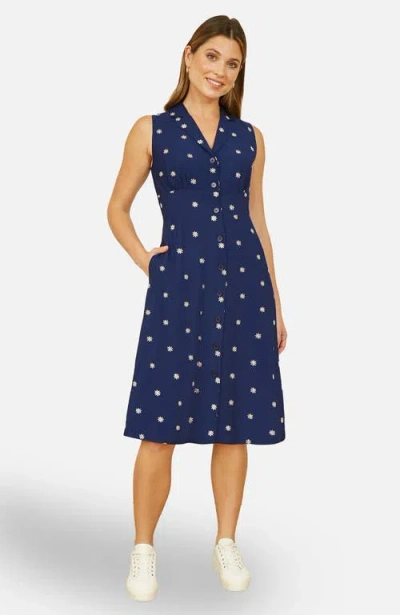 Yumi Daisy Print Sleeveless Shirt Dress In Blue