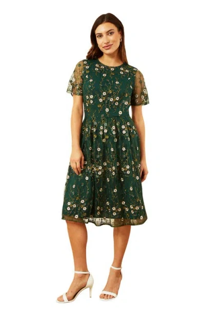 Yumi Embroidered Floral Skater Dress In Green