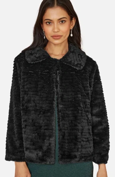 Yumi Faux Fur Short Jacket In Black