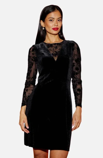 Yumi Fitted Velvet Dress In Black
