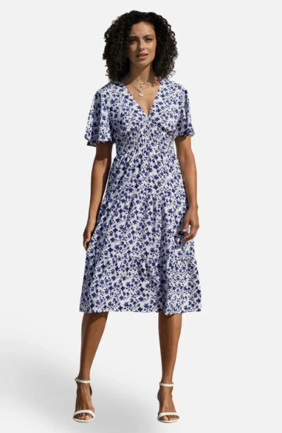 Yumi Floral Angel Sleeve Midi Dress In White