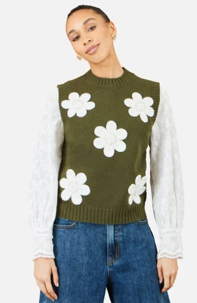 Yumi Flower Appliqué Knit Tank In Green
