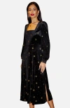 Yumi Foil Print Velvet Midi Dress In Black