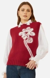 Yumi Knitted Flower Sleeveless Sweater Vest In Red