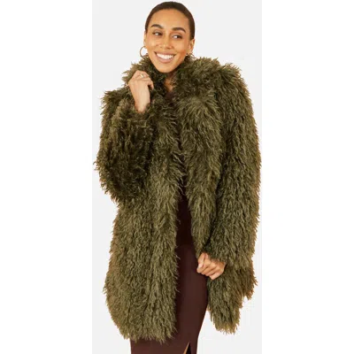 Yumi Luxe Long Hair Faux Fur Coat In Green