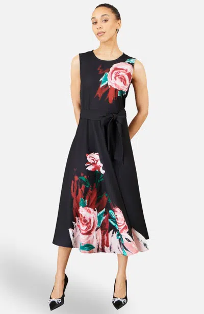 Yumi Painterly Fit Flare Midi Dress In Black