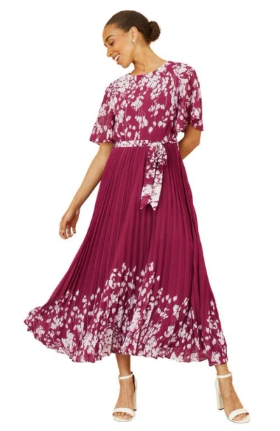 Yumi Short Sleeve Pleated Midi Dress In Burgundy