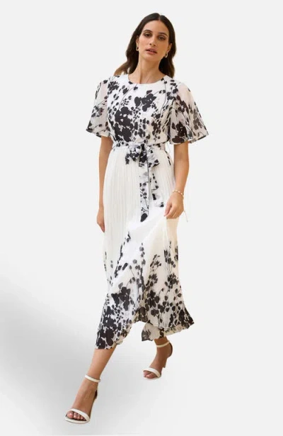 Yumi Short Sleeve Pleated Midi Dress In Multi