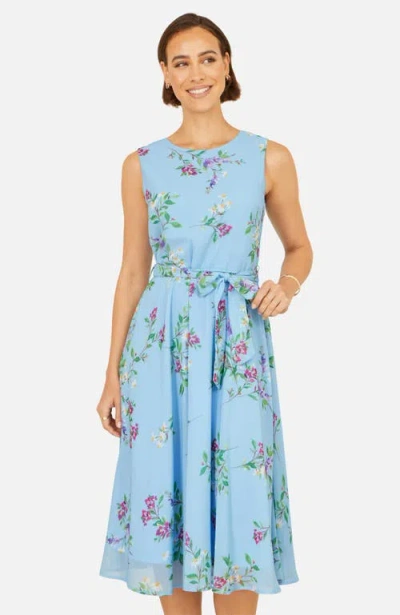 Yumi Sleeveless Tie Waist Printed Midi Dress In Blue