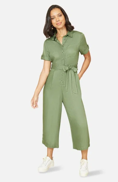 Yumi Structured Belted Cropped Jumpsuit In Green