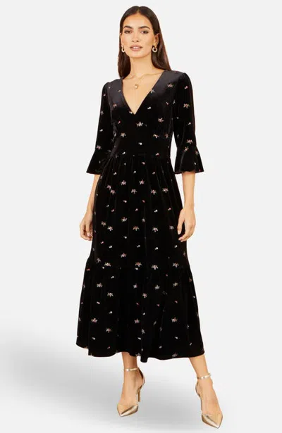 Yumi Velvet Embroidered V-neck Midi Dress In Black