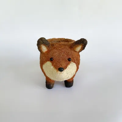 Yumi Weaves Black Fox Plant Pot - Desk Organiser